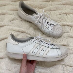 Adidas Originals Superstars sneakers